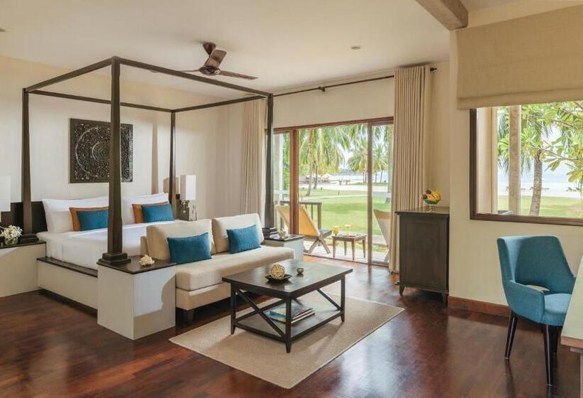 Студия Стандарт, Uga Bay Pasikuda