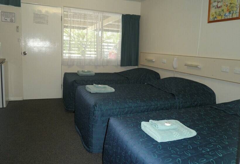 スタンダードトリプルルーム, Roma Motel