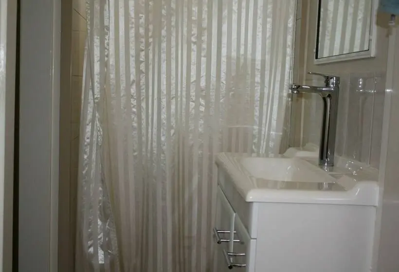 Standard Kolmen Hengen Huone, Roma Motel