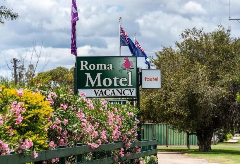 Talo 4 Makuuhuonetta, Roma Motel