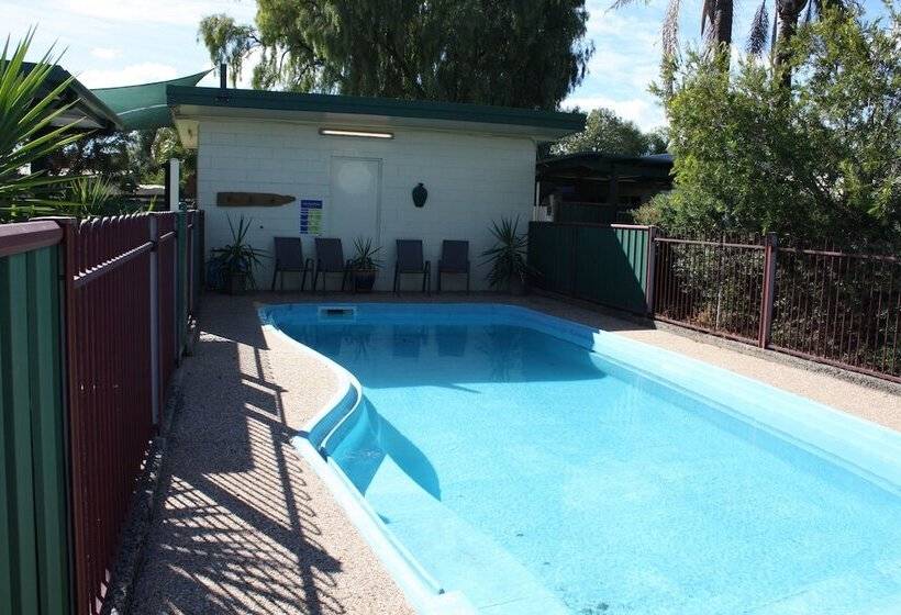 2ダブルベッドのスタンダードルーム, Roma Motel