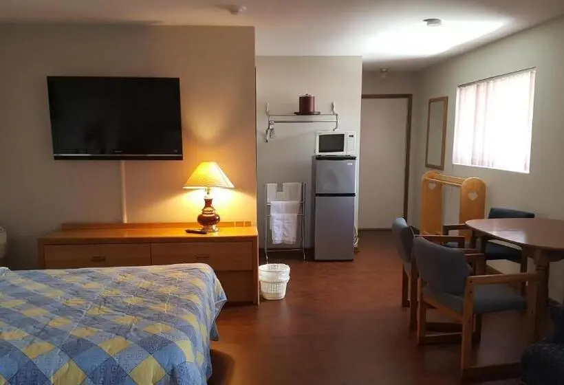 اتاق خانوادگی, Alpine Motel