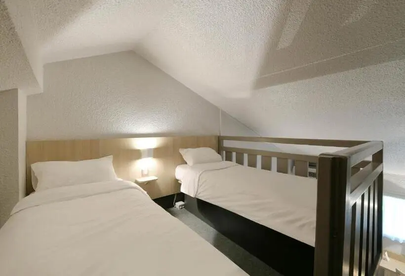 スタンダード４人部屋, B&b Hotel Le Mans Sud