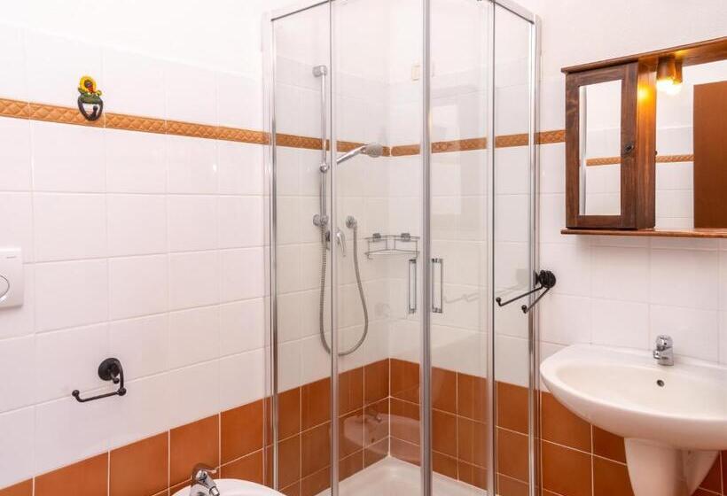 Семейное Студио, Agriturismo Al Girasole