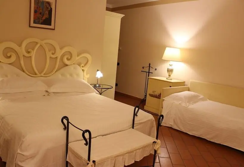 スタンダードトリプルルーム, Il Colombaio Winery & Rooms