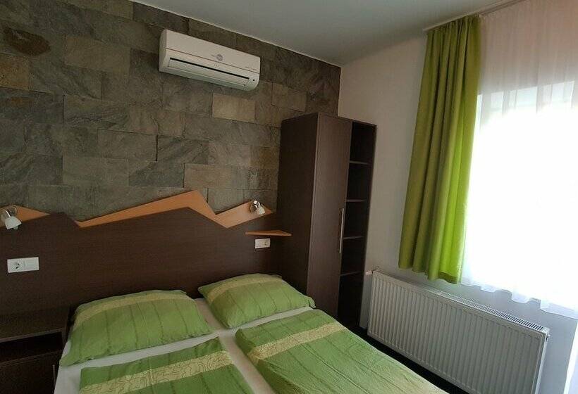 Номер Стандарт с Террасой, Babi Guesthouse   Babi Vendégház