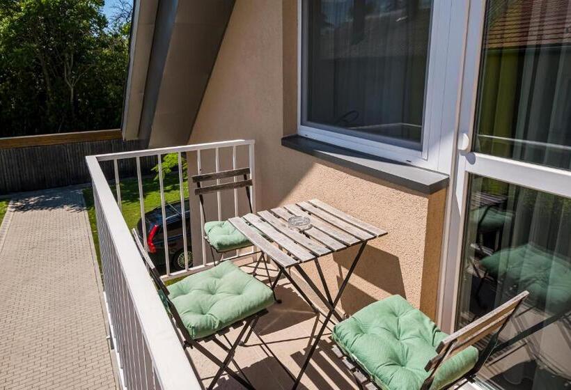 バルコニー付きスタンダードトリプルルーム, Babi Guesthouse Babi Vendégház