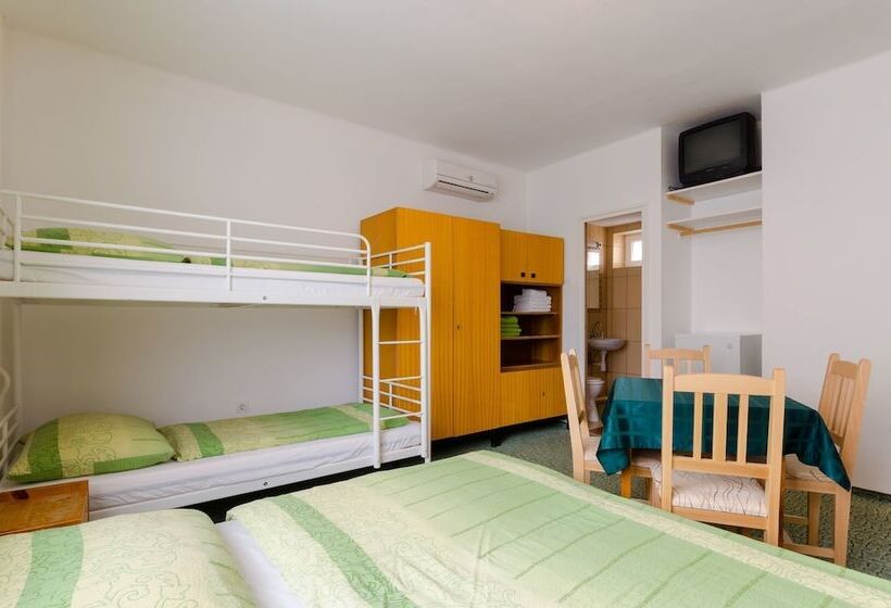 Семейный Номер, Babi Guesthouse   Babi Vendégház