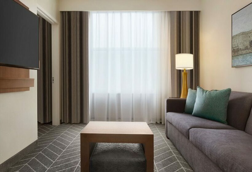 Люкс Кровать Кинг, Embassy Suites By Hilton Wilmington Riverfront