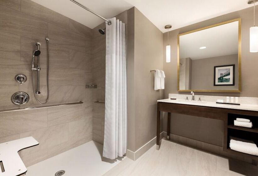 سوئیت برای معلولان, Embassy Suites By Hilton Wilmington Riverfront