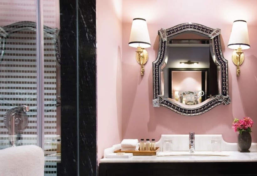 Номер Стандарт, Narendra Bhawan