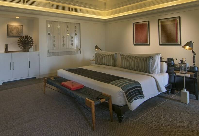 Номер Стандарт, Narendra Bhawan