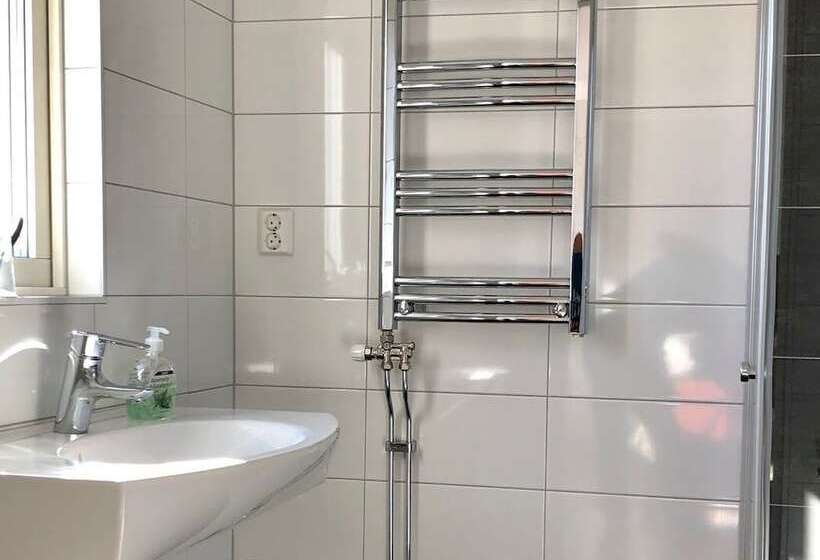 标准间, ödevata Gårdshotell