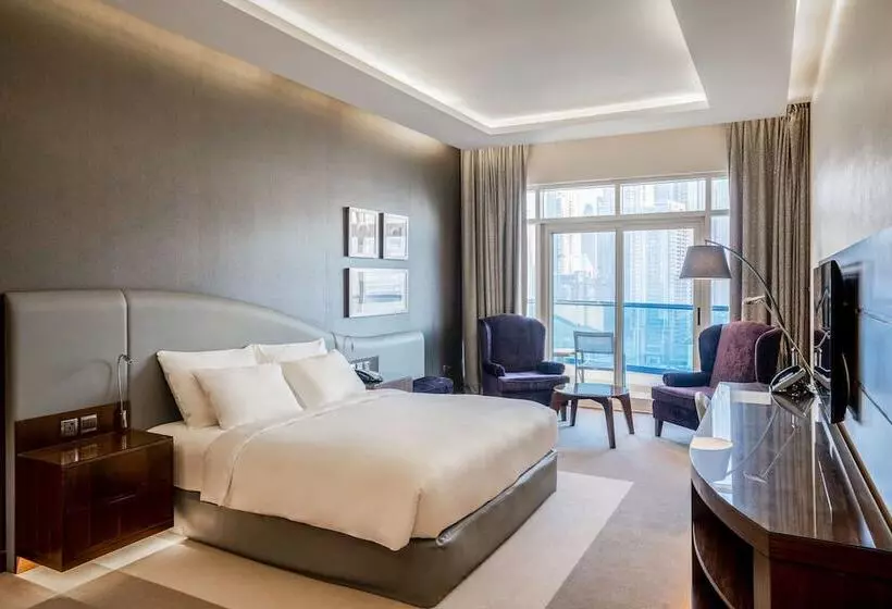 スタンダードルーム, Radisson Blu Hotel, Dubai Waterfront