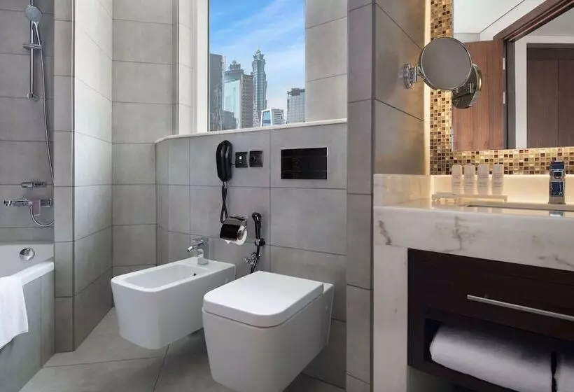 ファミリールーム, Radisson Blu Hotel, Dubai Waterfront