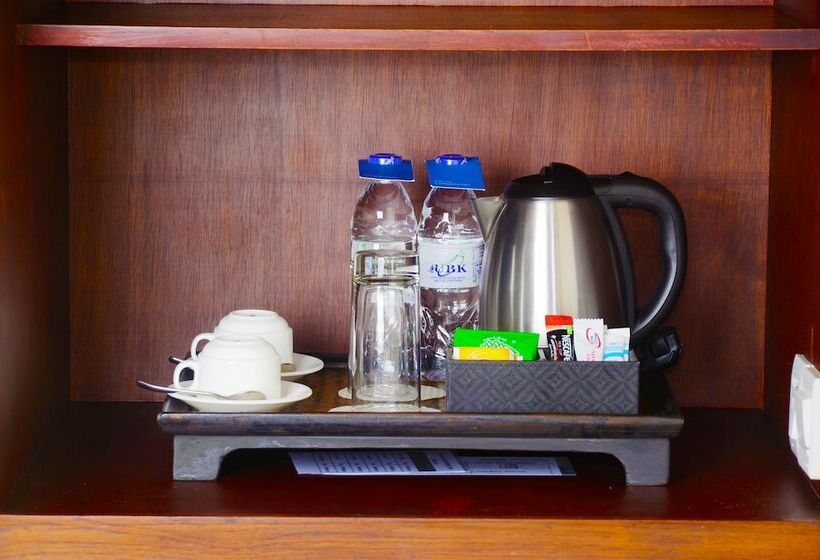 اتاق لوکس, Thousand Island Hotel Inle