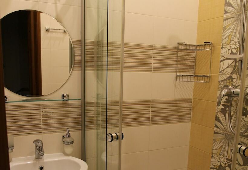 اتاق راحتی, Address