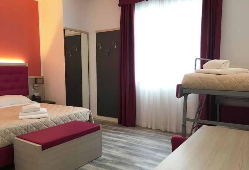 Четырехместный Номер Стандарт, Alma Living