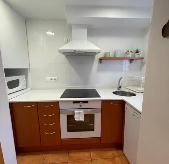 Апартаменты 3 Спальни, Arturo