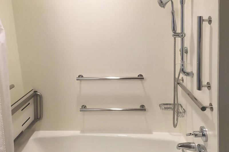 Люкс Кровать Кинг, Courtyard By Marriott Westbury Long Island