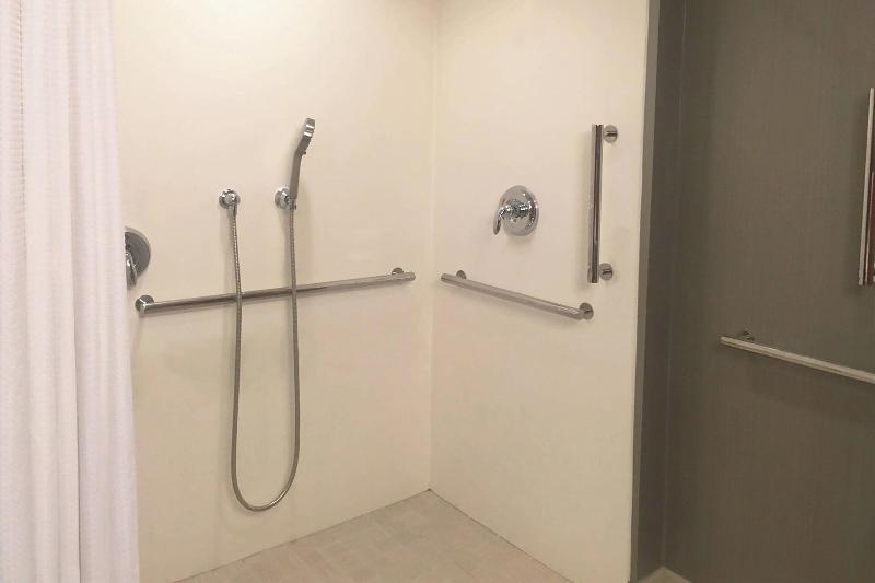 Люкс Кровать Кинг, Courtyard By Marriott Westbury Long Island