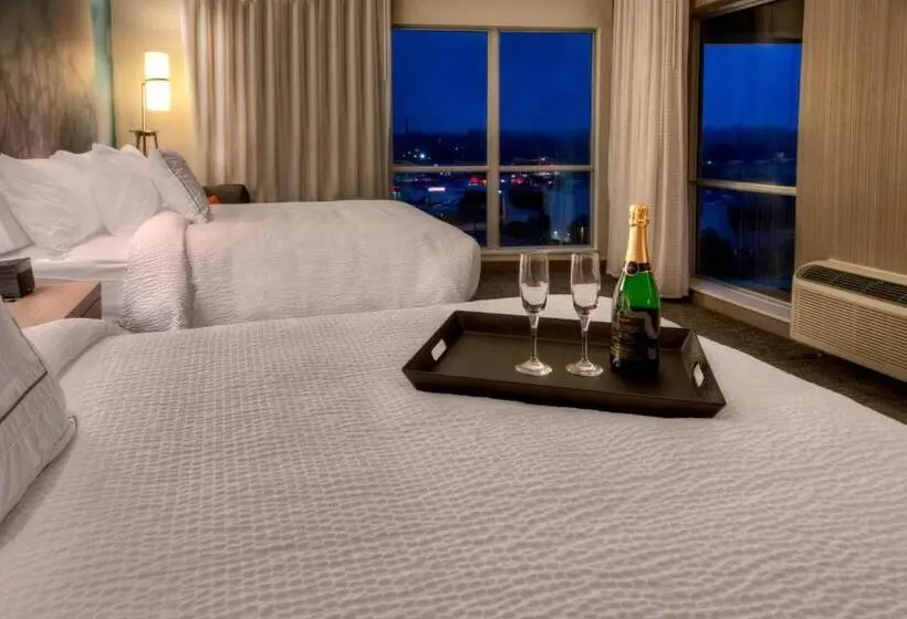 スイート, Courtyard By Marriott Westbury Long Island