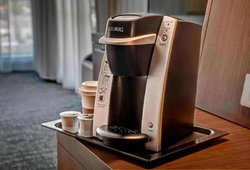 身障者適用キングサイズベッドルーム, Courtyard By Marriott Westbury Long Island