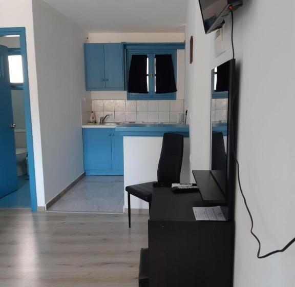 디럭스 트리플 룸, Delfini