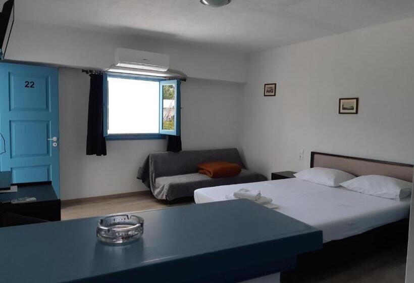 디럭스 트리플 룸, Delfini