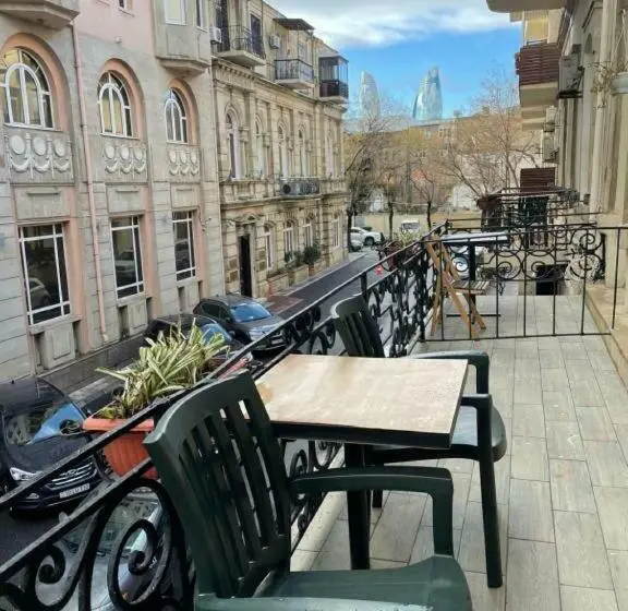 سوییت خانوادگی, Dondar Hotel Formula 1 View
