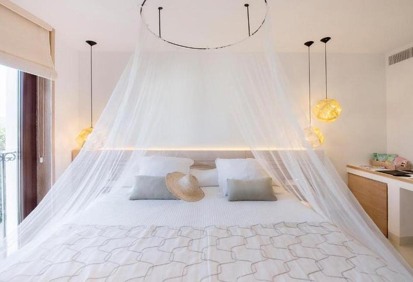 Студия Стандарт, Gatzara Suites Santa Gertrudis