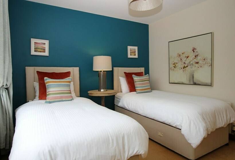 غرفة قياسية, Lurgan House