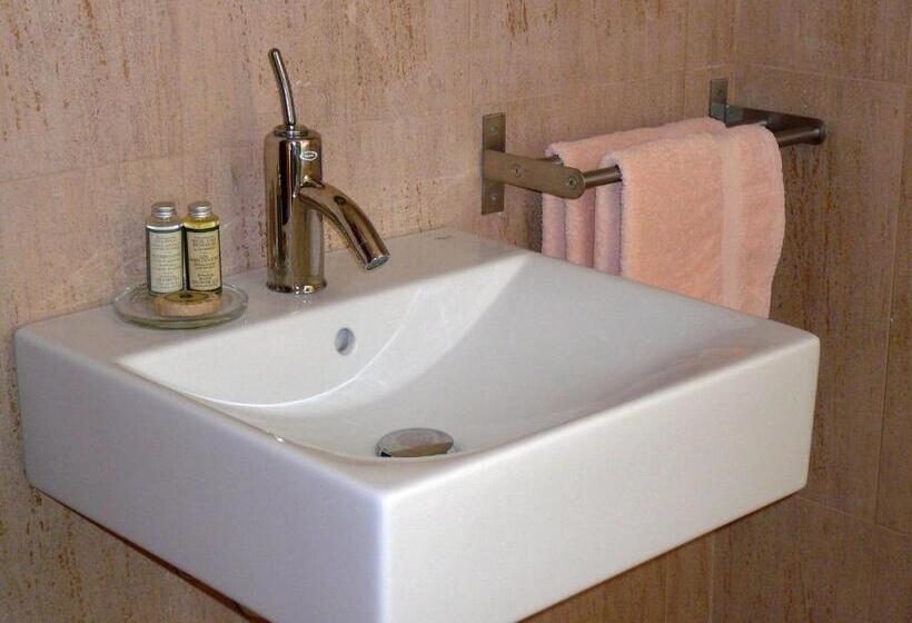 Номер Стандарт Индивидуальный, Mayarí