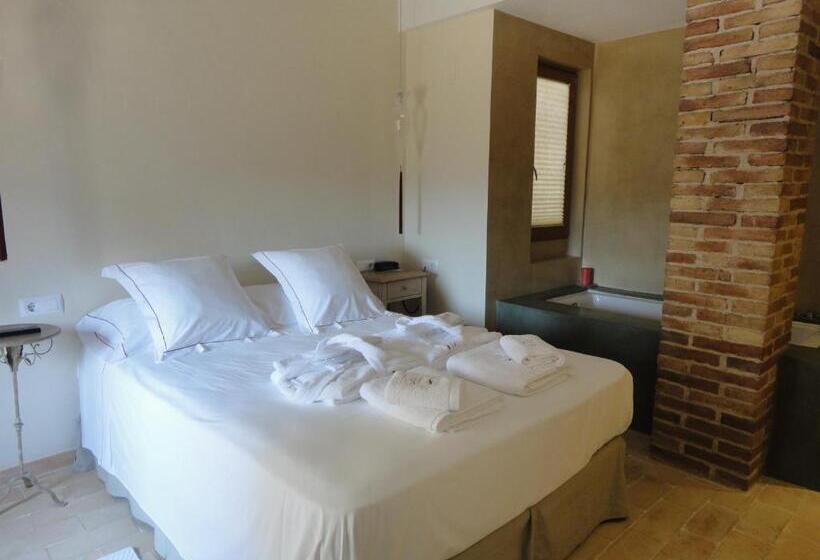 스위트, Rural Cal Torner Adults Only