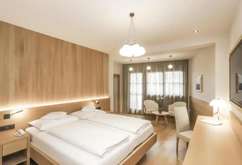 Standard Yhden Hengen Huone, Spitaler