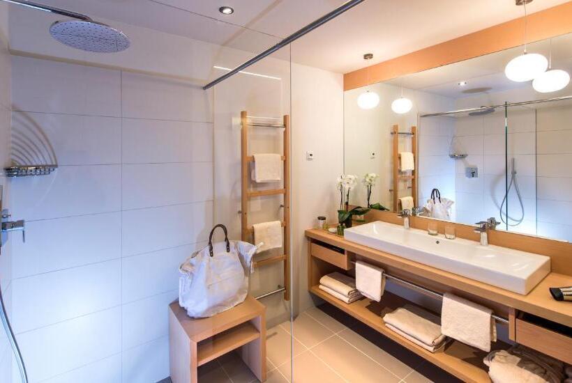 ジュニアスイート, Spitaler