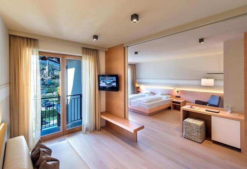 シニアスイート, Spitaler