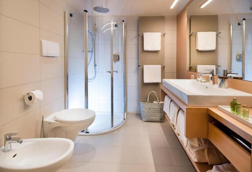 スーペリアールーム, Spitaler