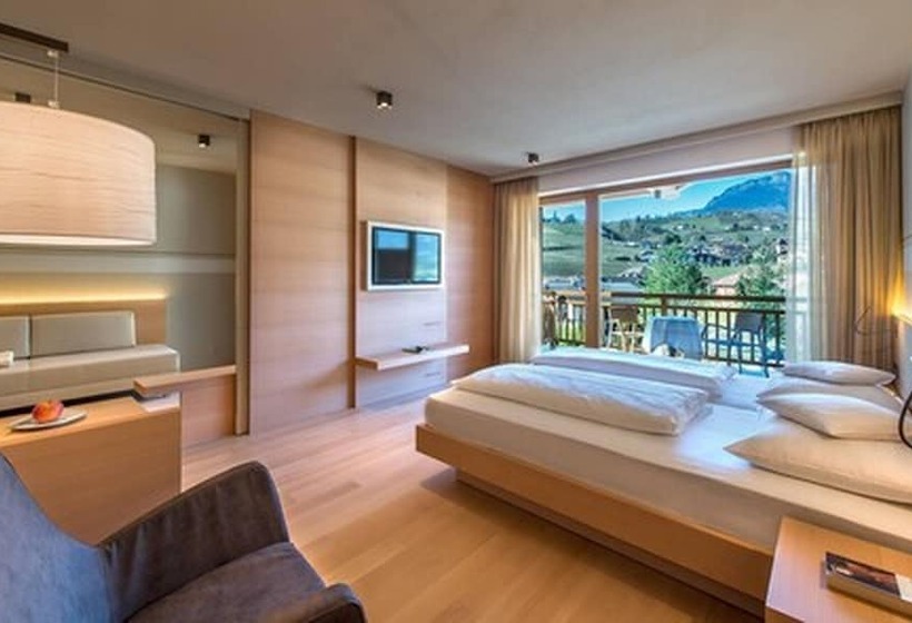 シニアスイート, Spitaler