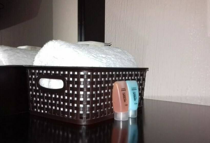 스탠다드 룸, Ulúa