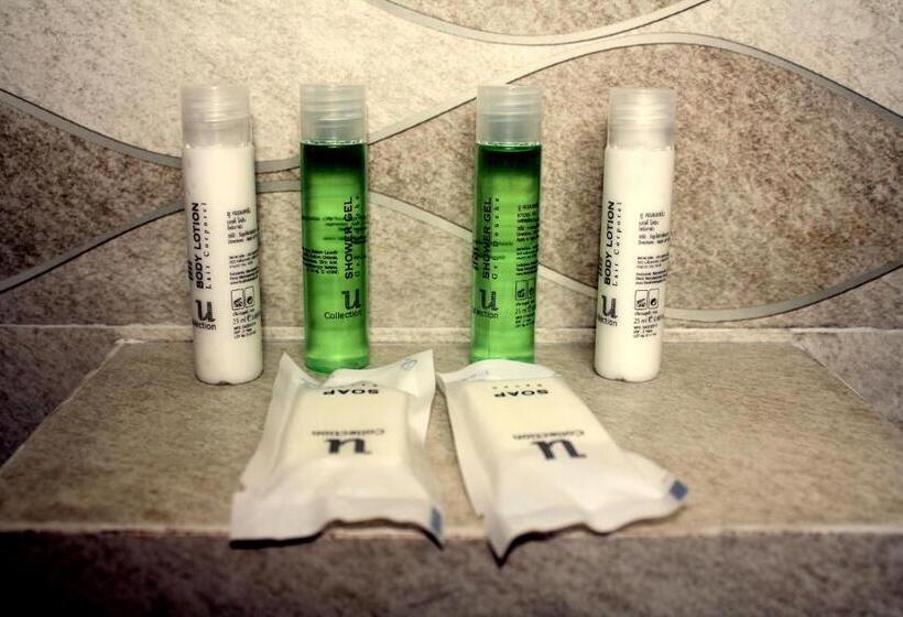 غرفة عائلية, The Magic Sponge