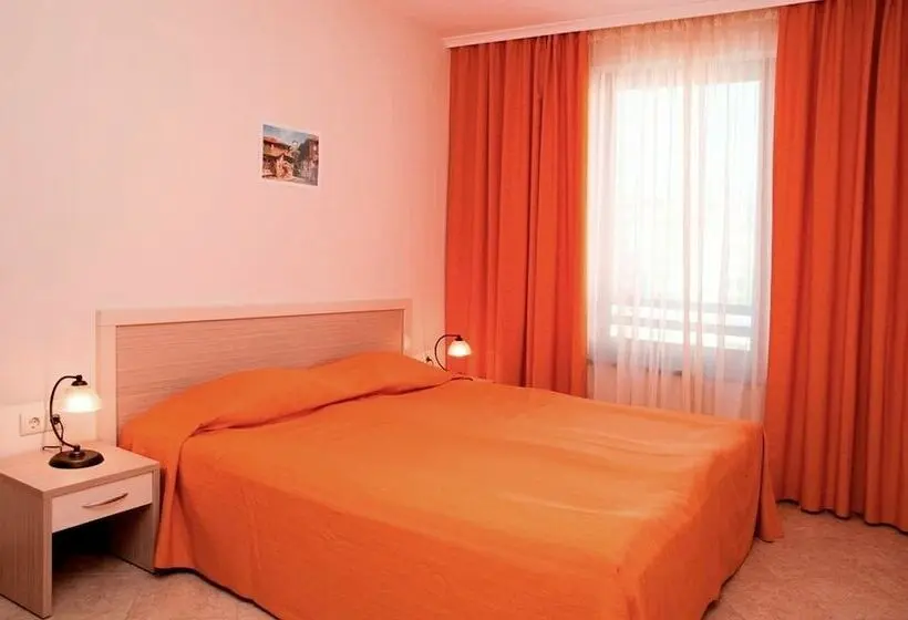 １ベッドルームアパートメント, Royal Sun Apartments