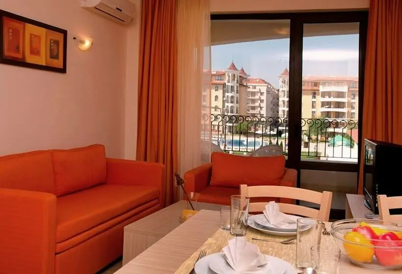 １ベッドルームアパートメント, Royal Sun Apartments