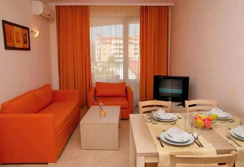 １ベッドルームアパートメント, Royal Sun Apartments