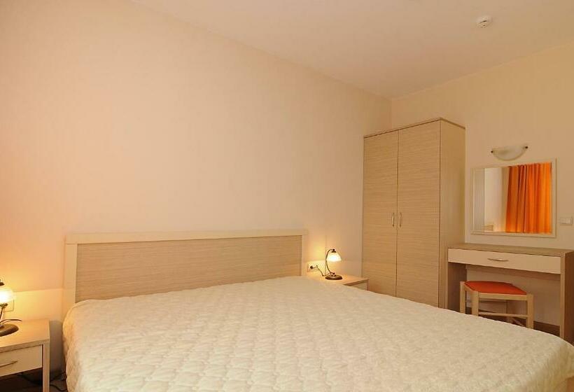 Апартаменты 1 Спальня, Royal Sun Apartments