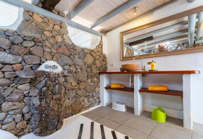 经济房, Eco Village Finca De Arrieta   Yurts And Stone Cottages   Shared Pool   Walking Distance To Arrieta