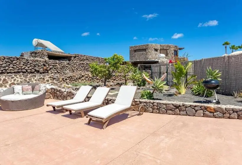 ツーベッドルーム ヴィラ, Eco Village Finca De Arrieta Yurts And Stone Cottages Shared Pool Walking Distance To Arrieta