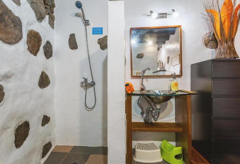 1间卧室的房子, Eco Village Finca De Arrieta   Yurts And Stone Cottages   Shared Pool   Walking Distance To Arrieta