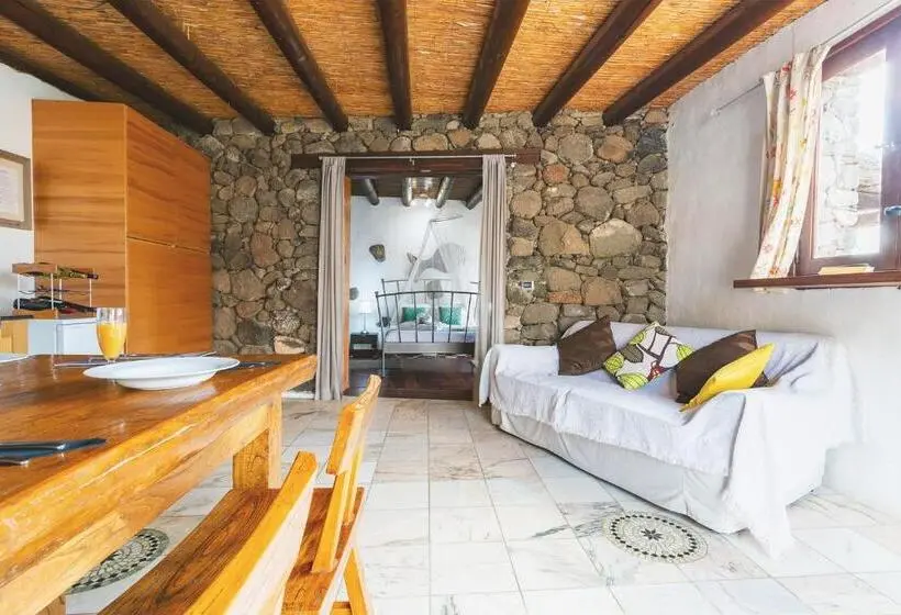 1ベッドルームハウス, Eco Village Finca De Arrieta Yurts And Stone Cottages Shared Pool Walking Distance To Arrieta