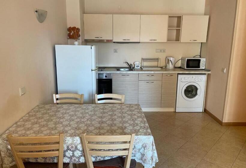 Апартаменты 1 Спальня, Royal Sun Apartments